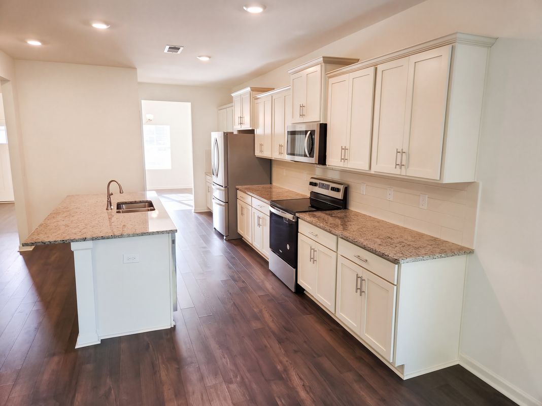 Property photo 2 of 1105 Merion Dr