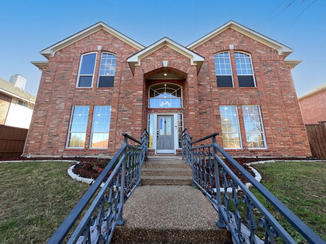 Property photo 1 of 2406 Manchester Dr