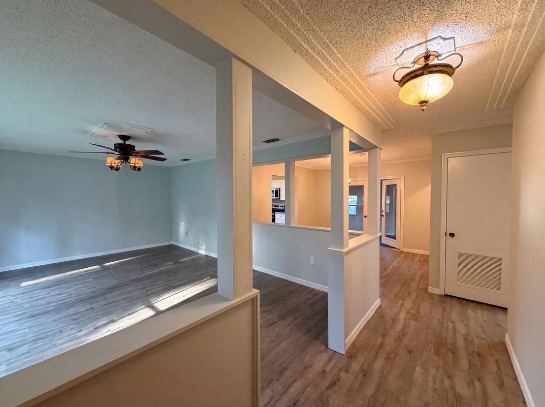 Property photo 3 of 5750 NW 55th Ave