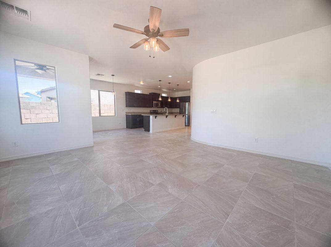 Property photo 3 of 28321 N Cactus Flower Cir