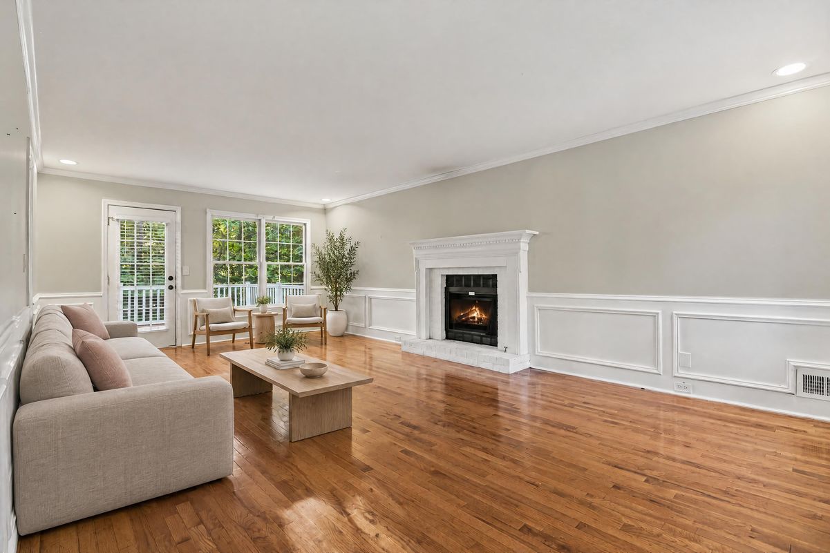 Property photo 3 of 3514 Nettle Ln NE
