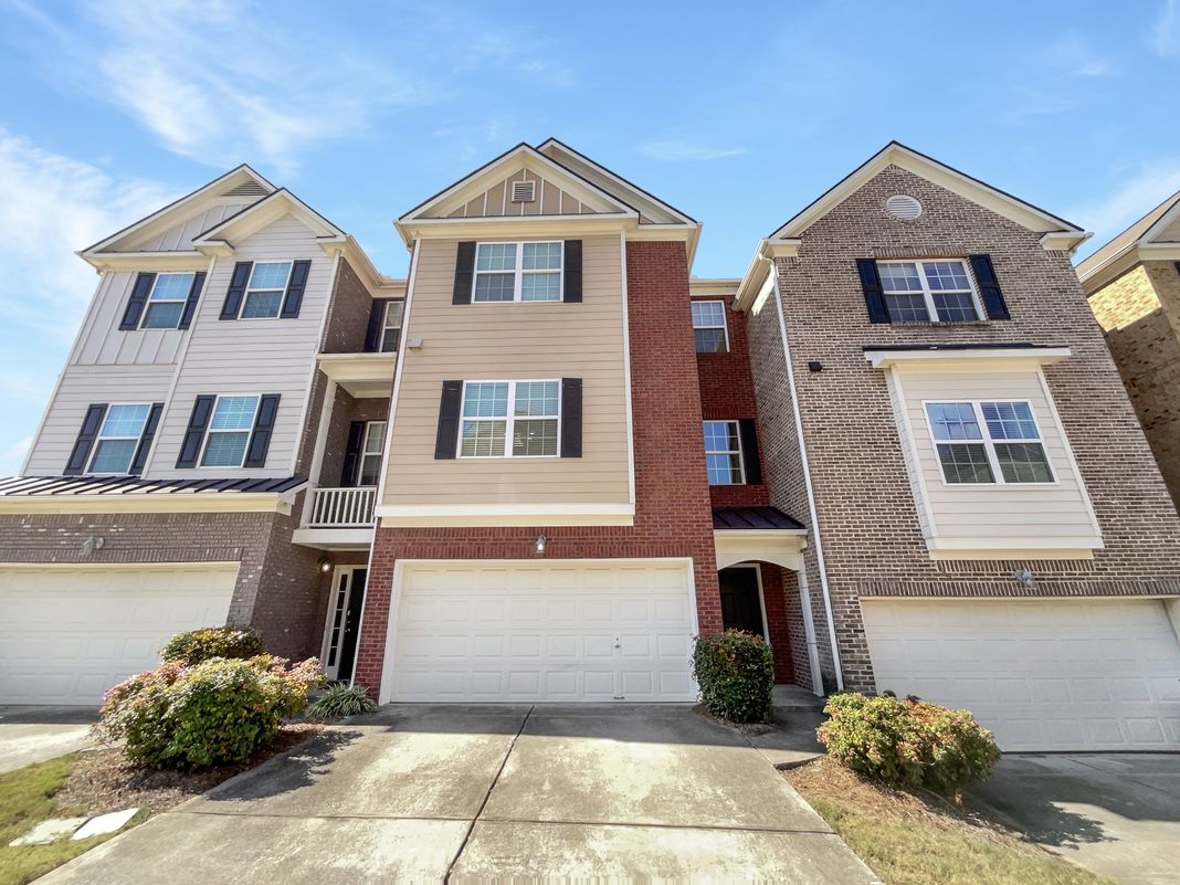 Property photo 1 of 1622 Halliard Dr