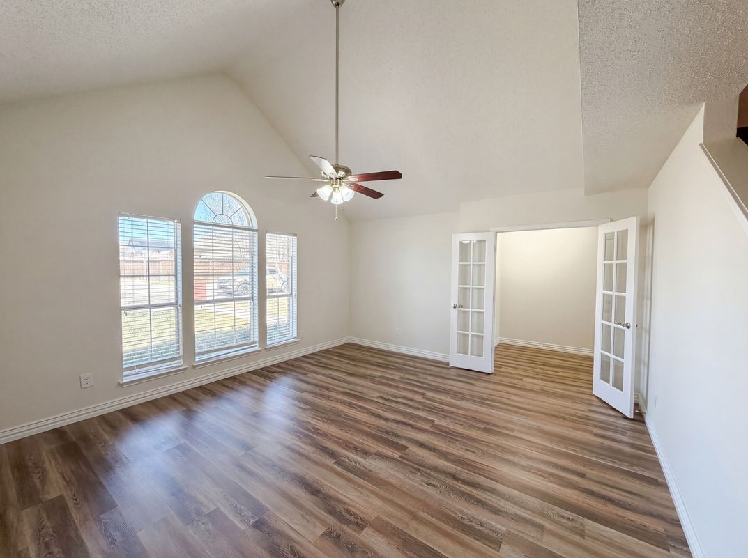 Photo 7 of 30 of 1711 Kennedy Dr, Wylie, TX