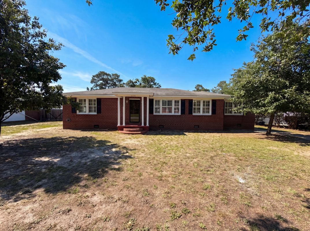 Property photo 1 of 3006 Hilldale Rd