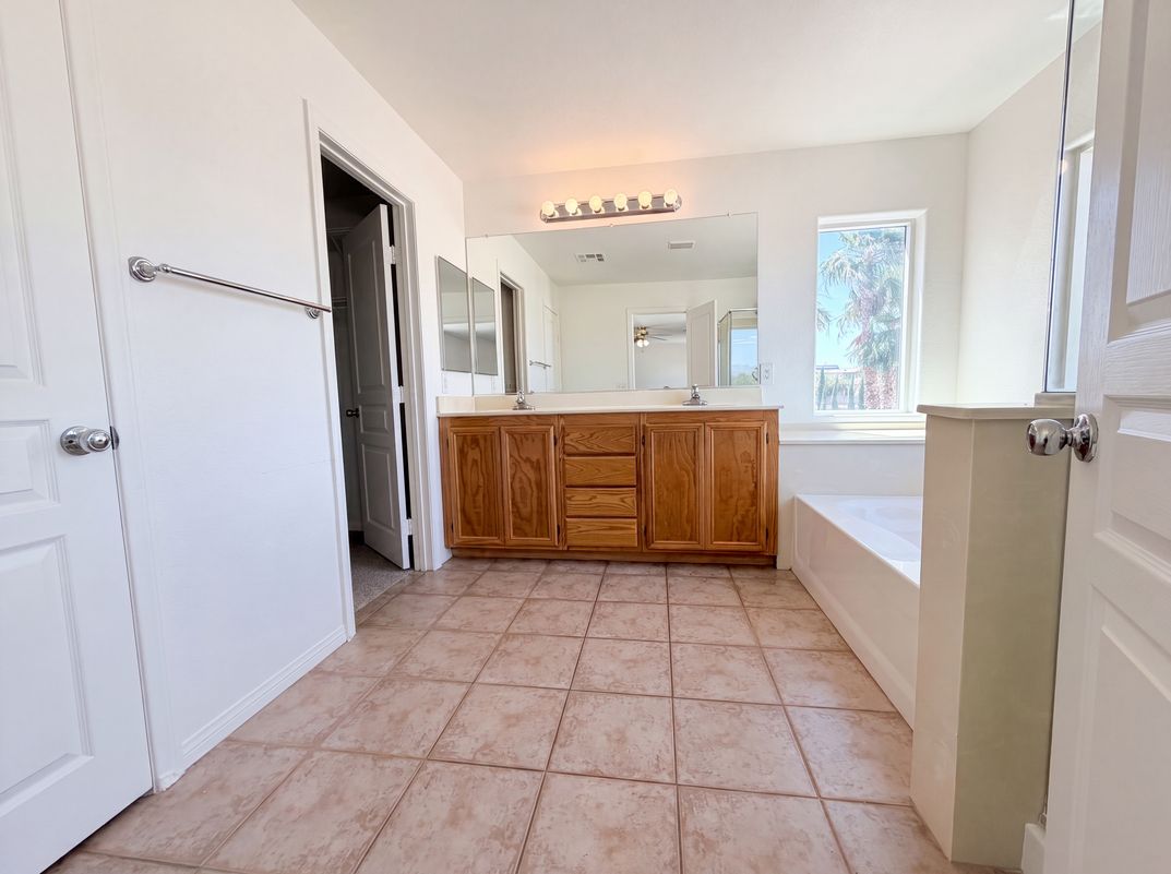 Photo 19 of 61 of 4220 Iris Pearl Ave, North Las Vegas, NV