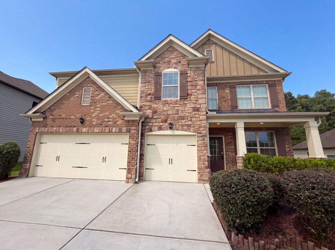 Property photo 1 of 2772 Bluestone Dr SW
