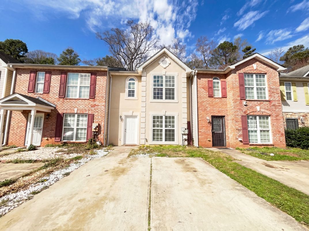 Property photo 1 of 4041 Browne Ct