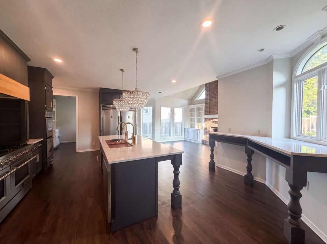Property photo 2 of 6003 N Cosby Ct