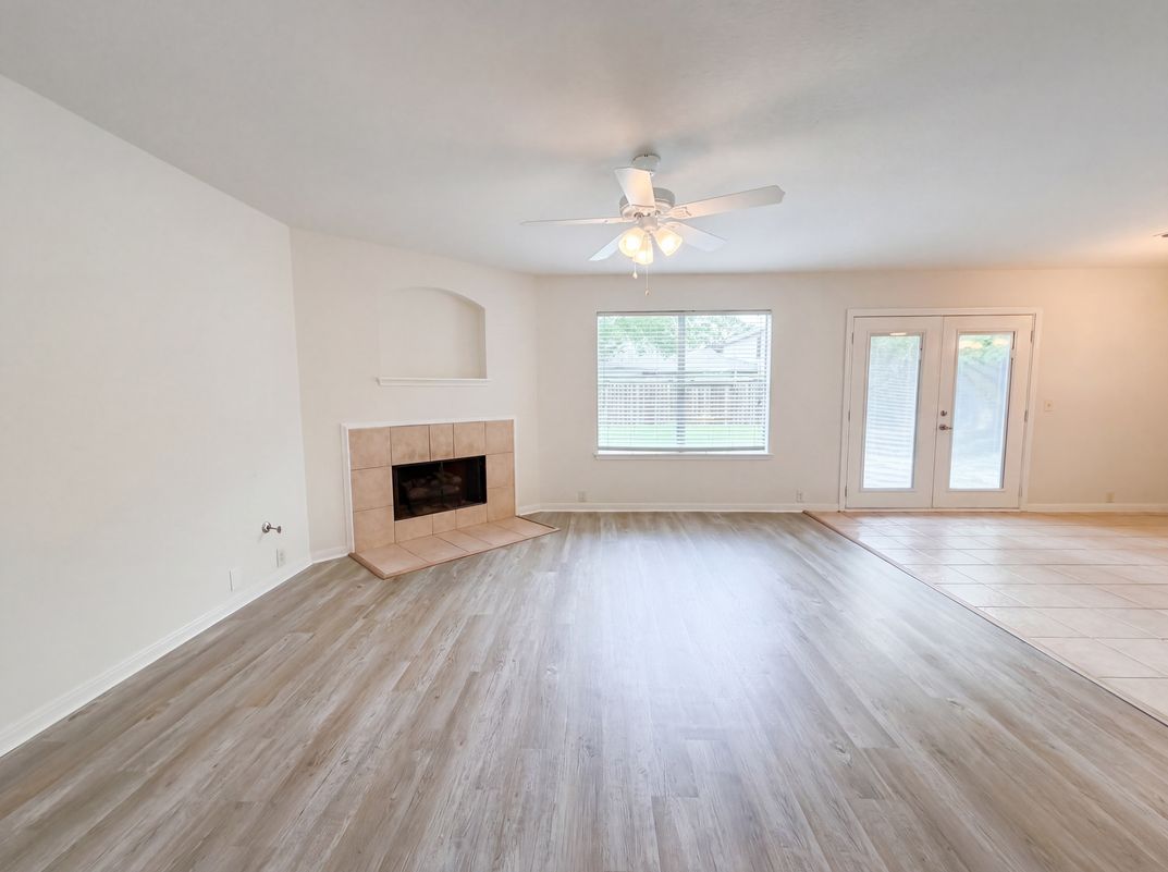 Property photo 3 of 11918 Sonora Springs Dr