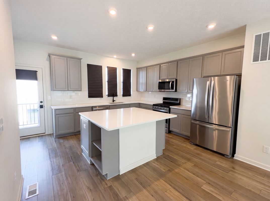 Property photo 2 of 14549 Brecon Ln