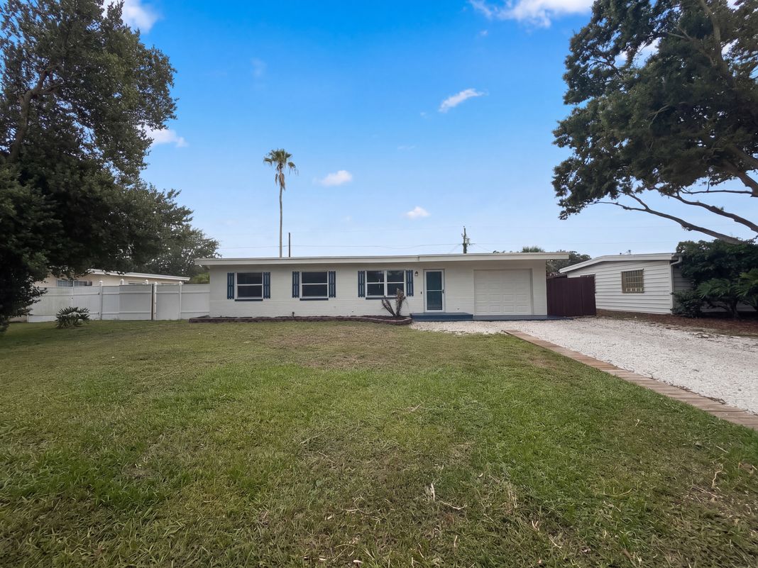 Property photo 1 of 1371 Jeffords St