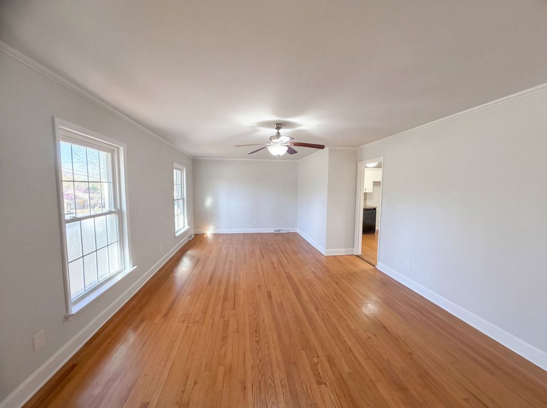 Property photo 3 of 1512 Buckingham Ave