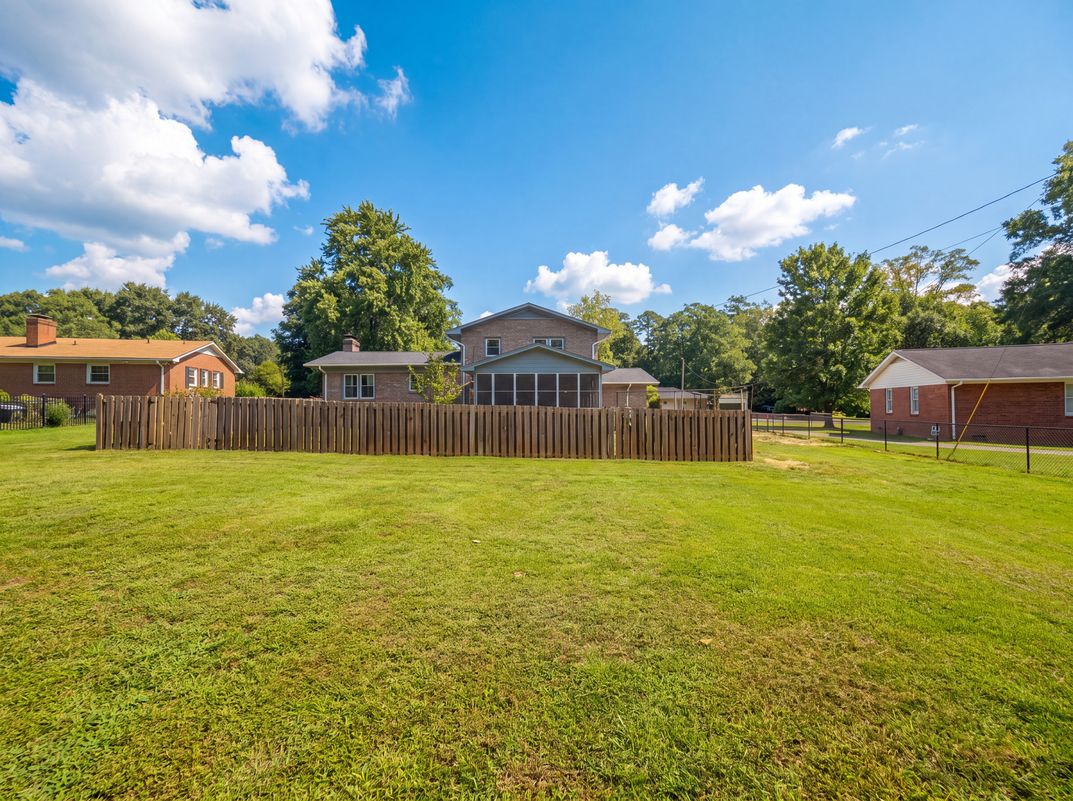 Photo 5 of 18 of 1248 Christopher Cir, Rock Hill, SC