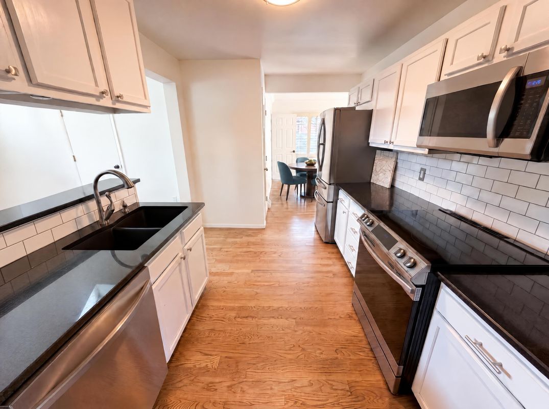 Property photo 2 of 1741 S Krameria Way