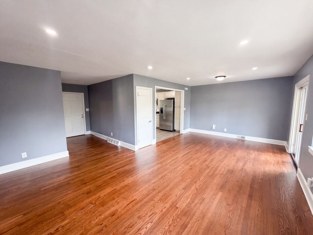 Property photo 3 of 410 Pekoe Ave