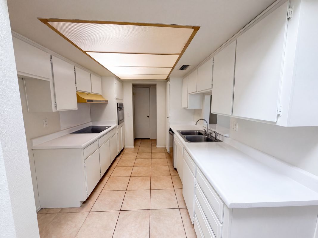 Property photo 2 of 8301 N 47th Dr
