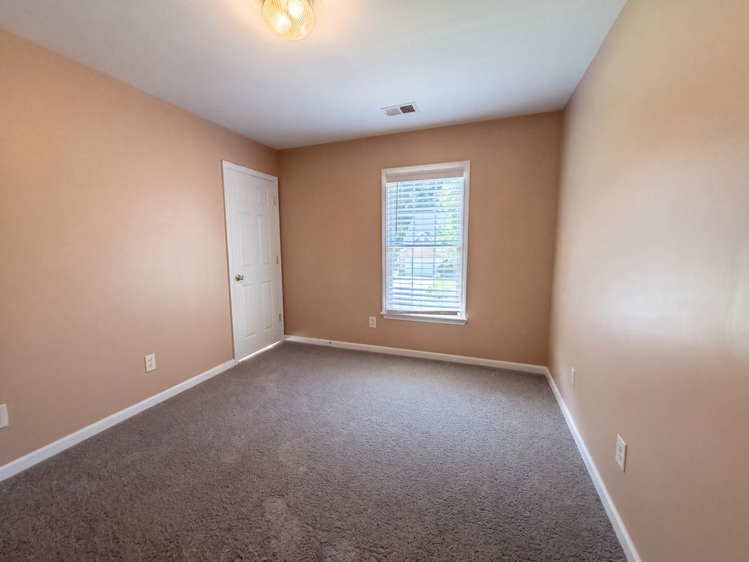 Photo 12 of 26 of 3106 Arklow Rd, Charlotte, NC