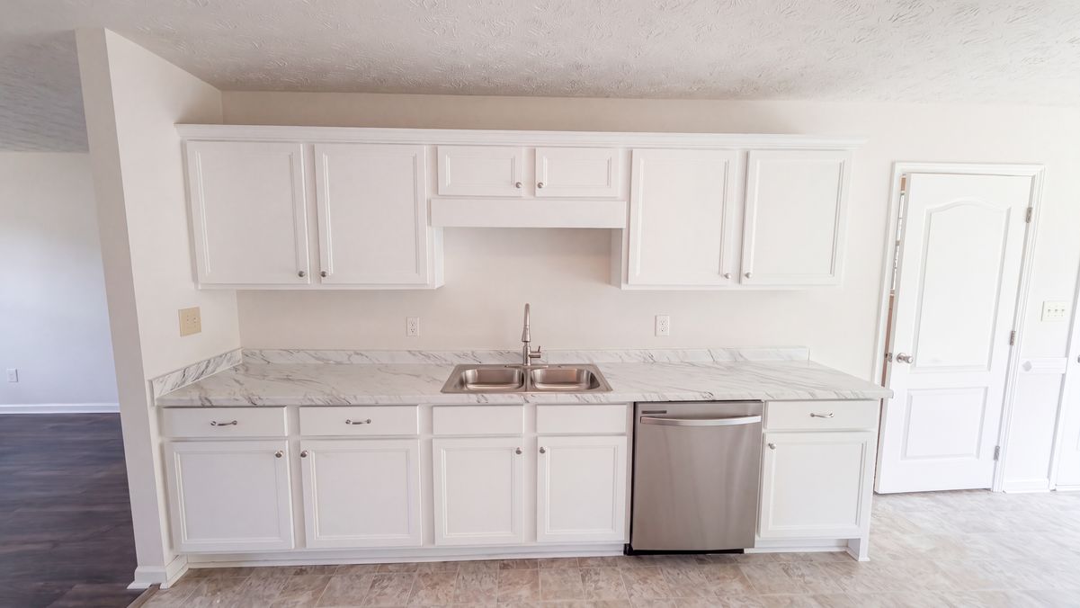 Property photo 2 of 114 Beaty Ct