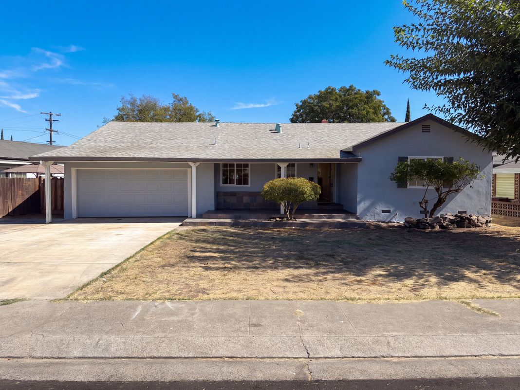 Property photo 1 of 3020 Christina Ave