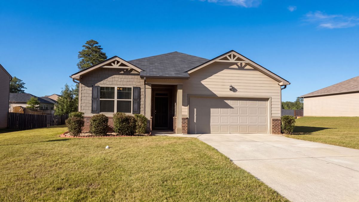 Property photo 1 of 8130 Highland Dr SW