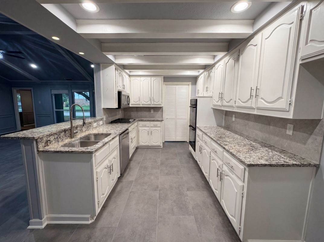 Property photo 2 of 3717 Knob Hill Dr