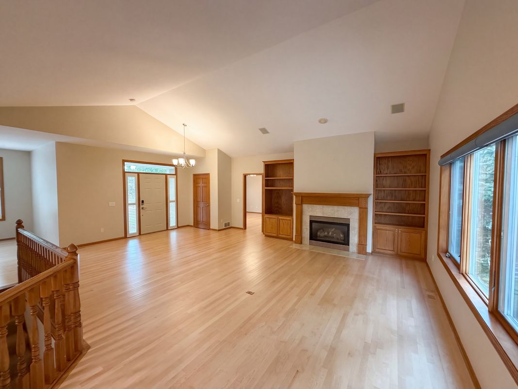 Property photo 3 of 3264 Richmond Alcove