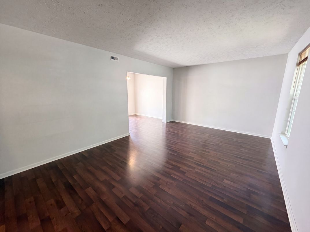 Property photo 3 of 3469 Aylesford Ln