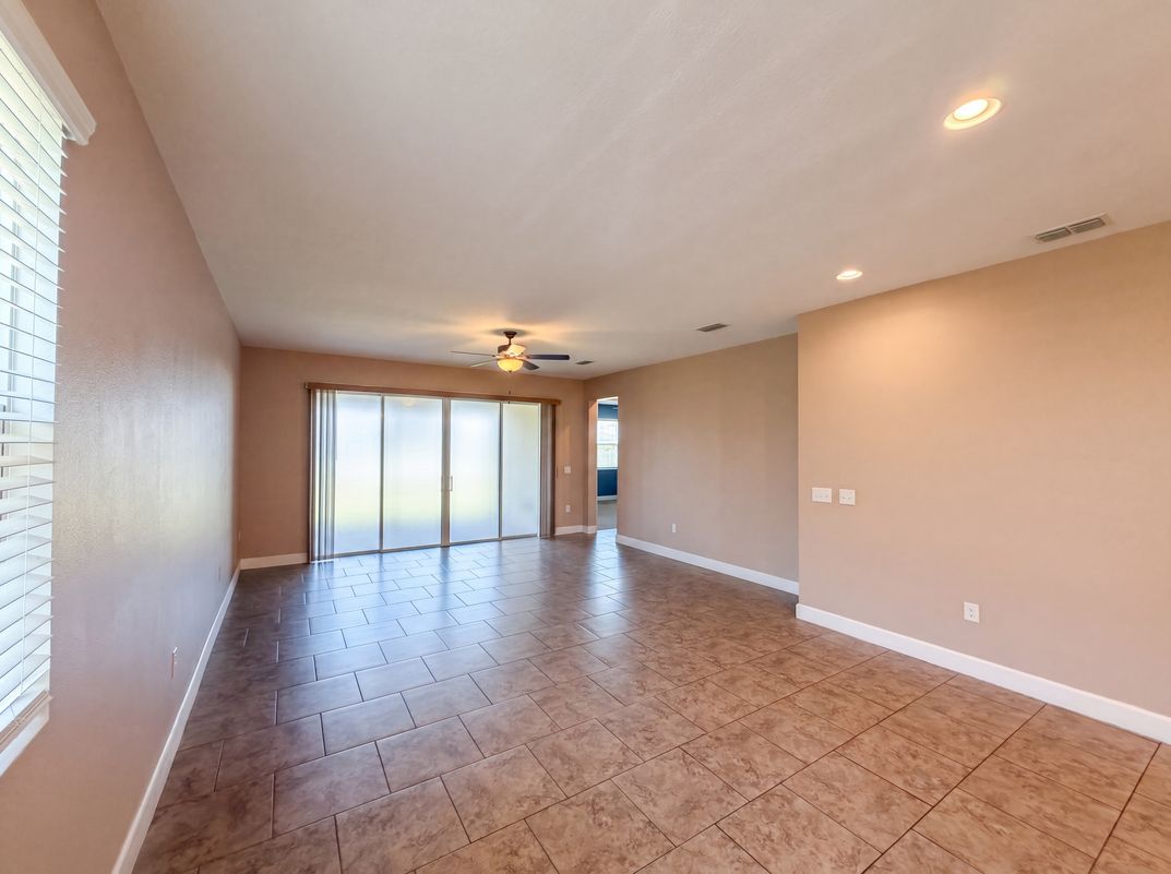 Property photo 3 of 480 Buchannan Dr