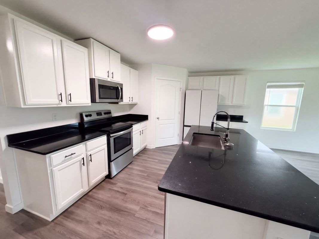 Property photo 2 of 119 Brooklet Cir