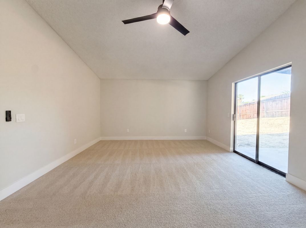 Photo 13 of 25 of 42355 Willeta Ave, Lancaster, CA