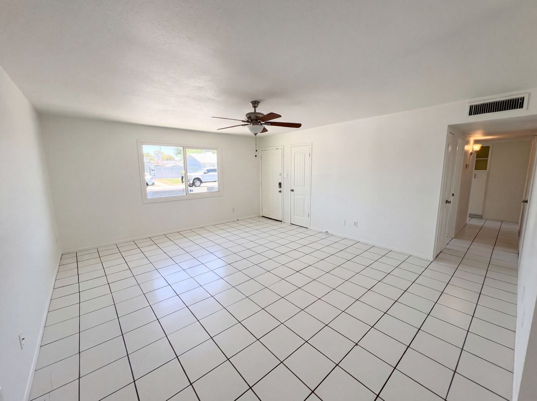 Property photo 3 of 14838 N 33rd Dr
