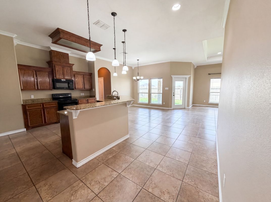 Property photo 2 of 6906 King George Pl