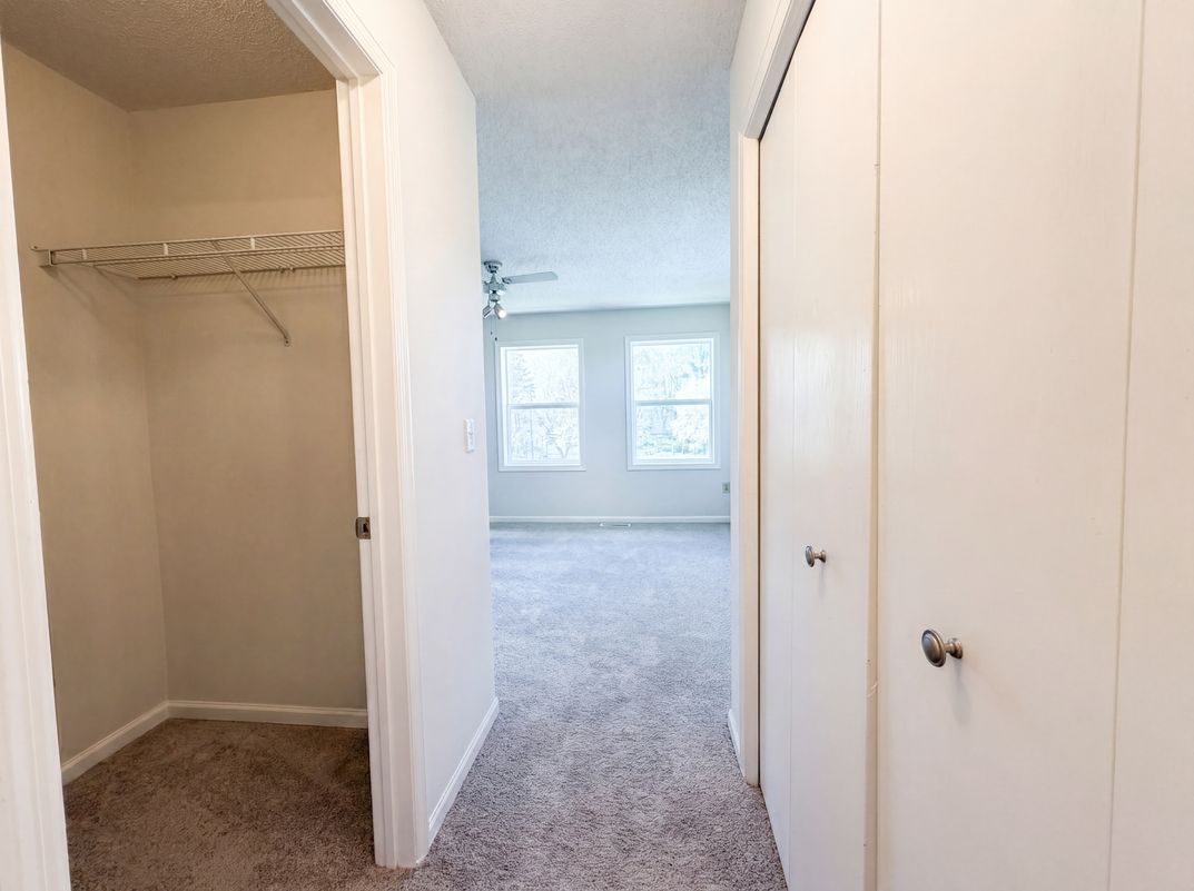 Photo 10 of 25 of 9429 Harkness Ave S, Cottage Grove, MN