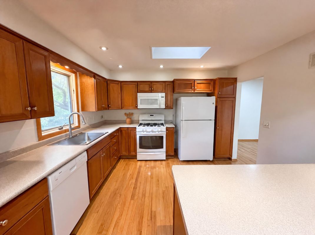Property photo 2 of 12228 Allen Dr