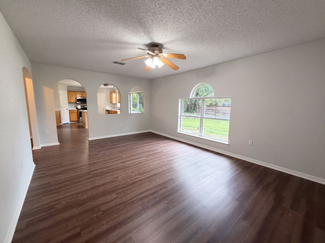Property photo 3 of 8215 Foxdale Dr