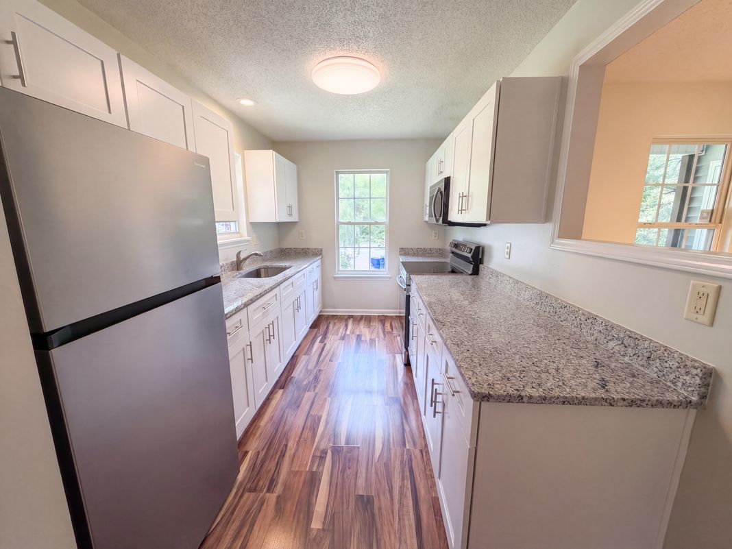 Property photo 2 of 102 Jubilee Dr