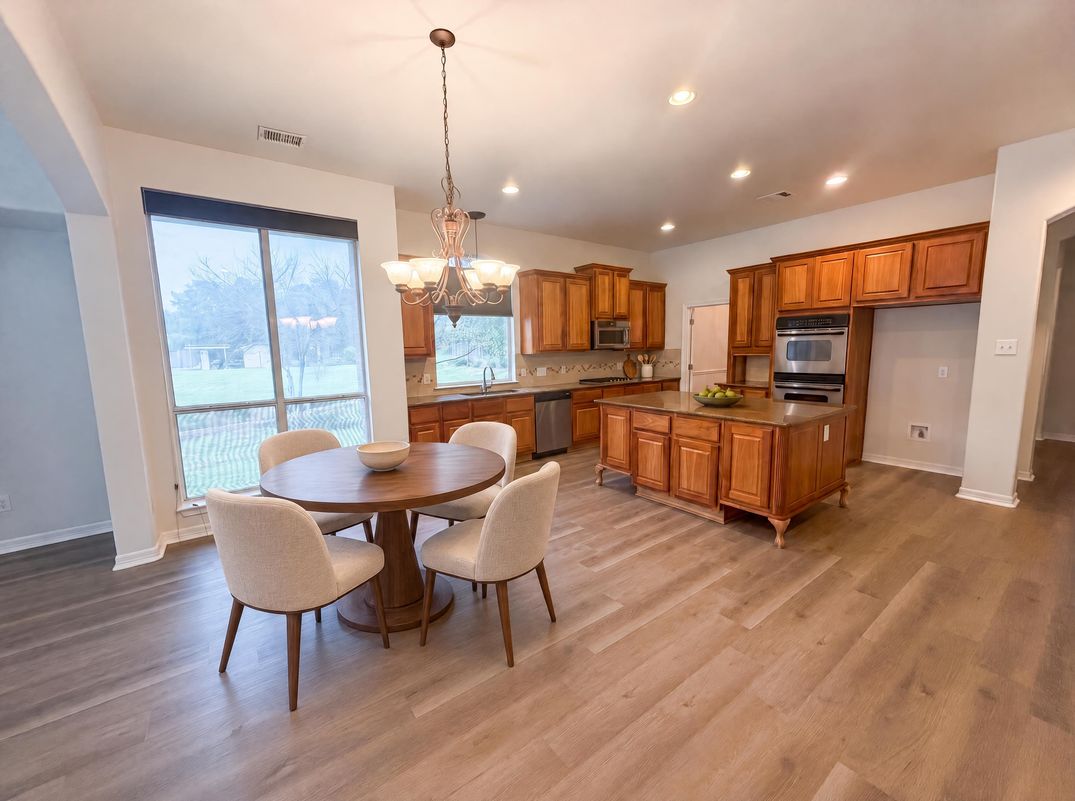 Property photo 2 of 1724 Westend Pl