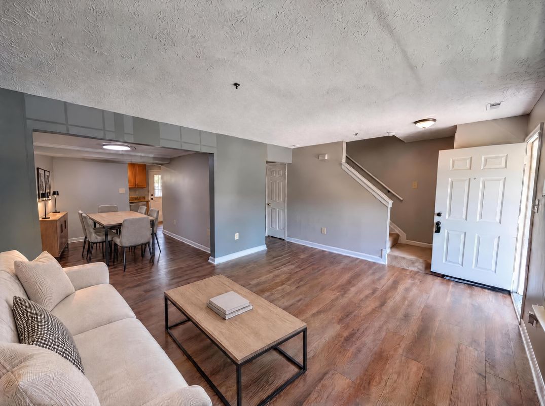 Property photo 3 of 5812 Springfish Pl