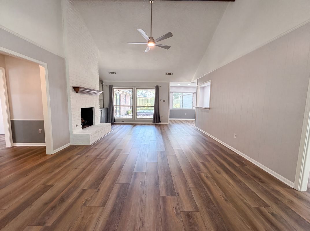 Property photo 3 of 10327 Sweetwood Dr