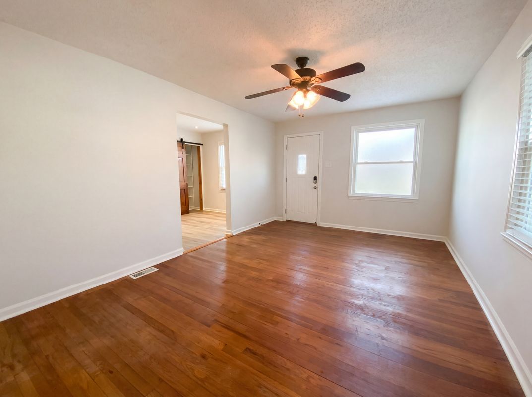 Property photo 3 of 6736 Wise Ave