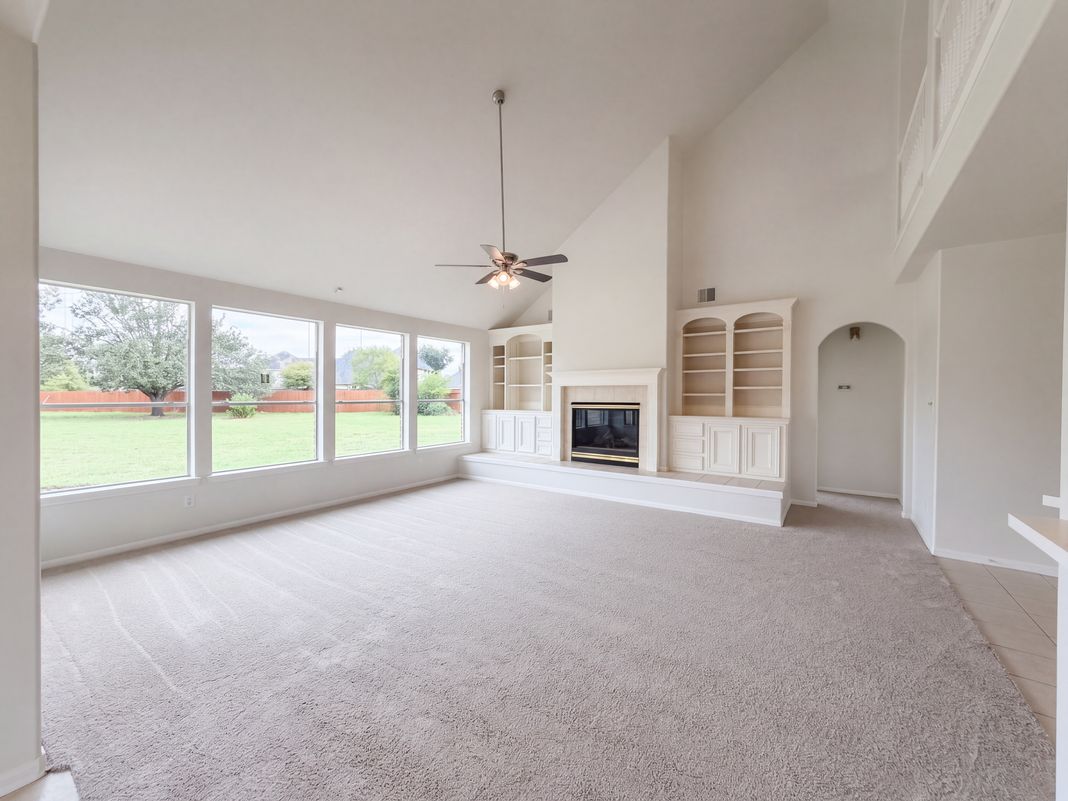Property photo 3 of 1702 Corona Del Mar Dr