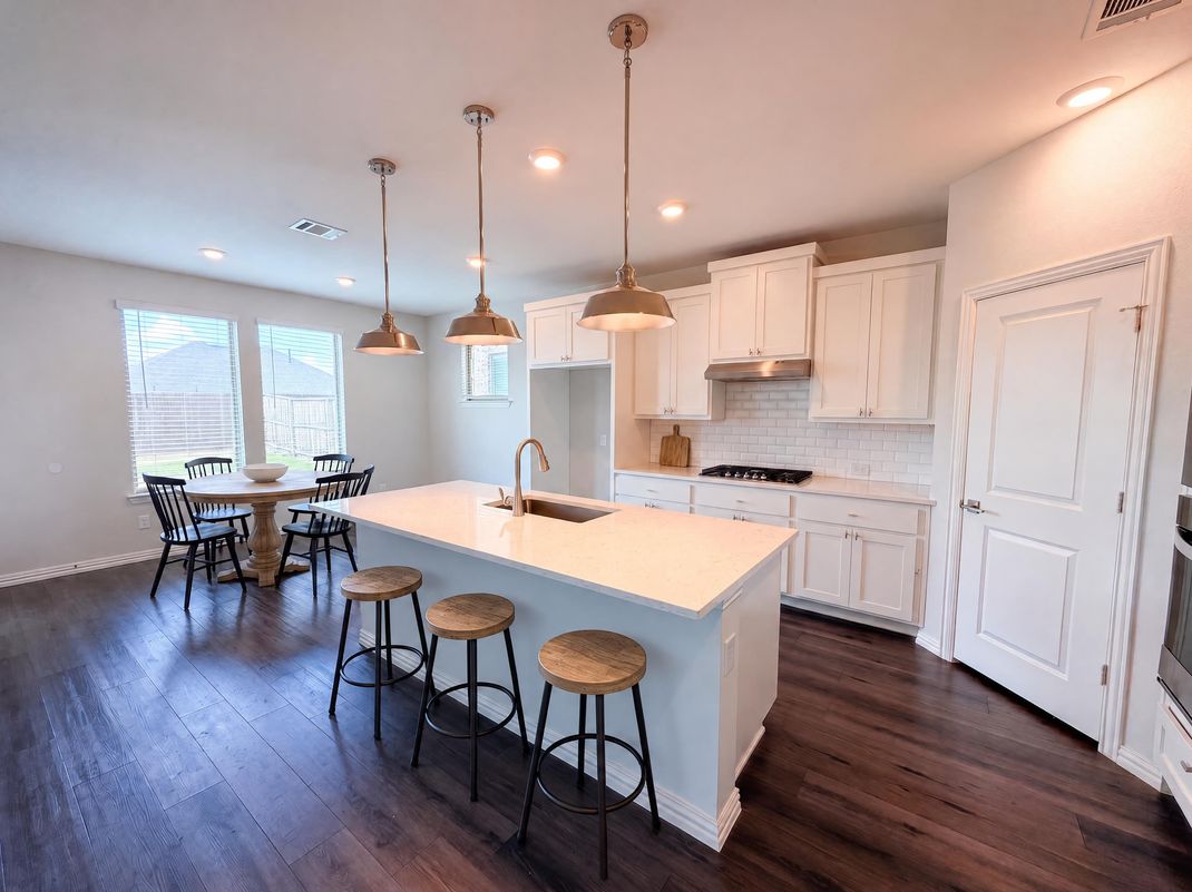 Property photo 2 of 1448 Martingale Ln