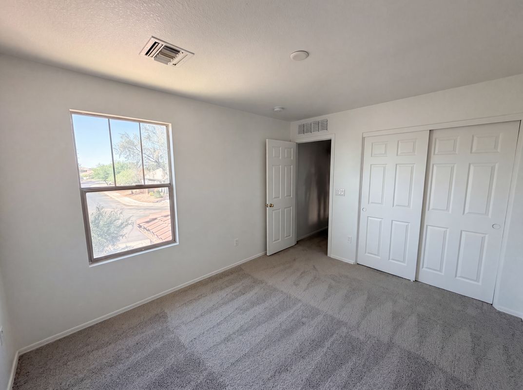 Photo 4 of 27 of 11244 W Massey Dr, Marana, AZ