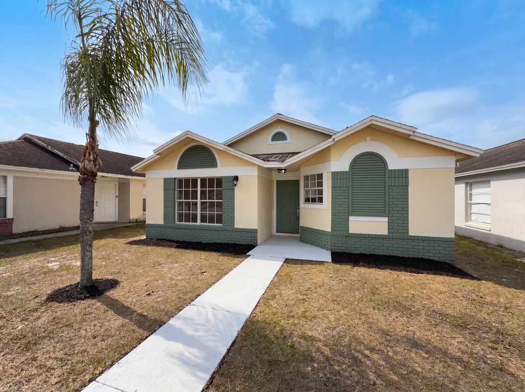Property photo 1 of 9814 Dean Cove Ln