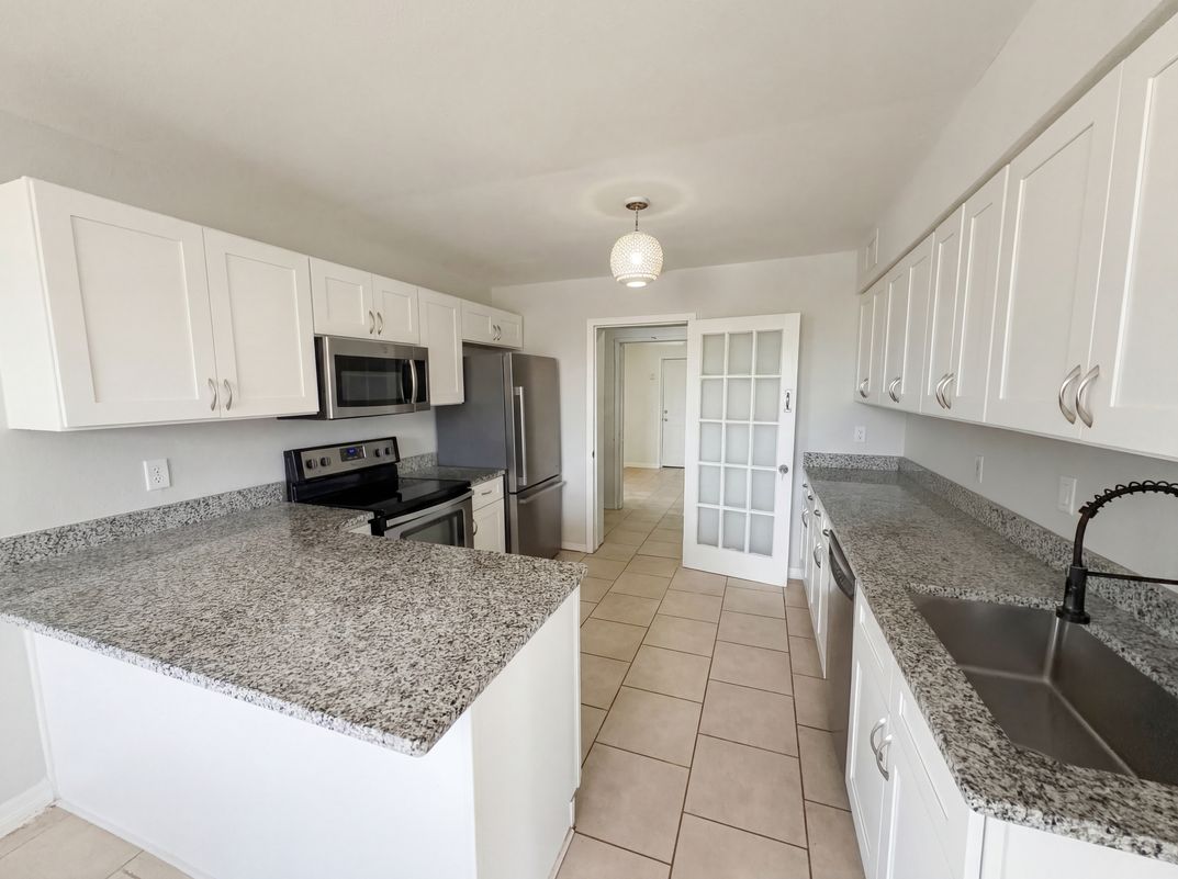 Property photo 2 of 1306 Morningside Dr