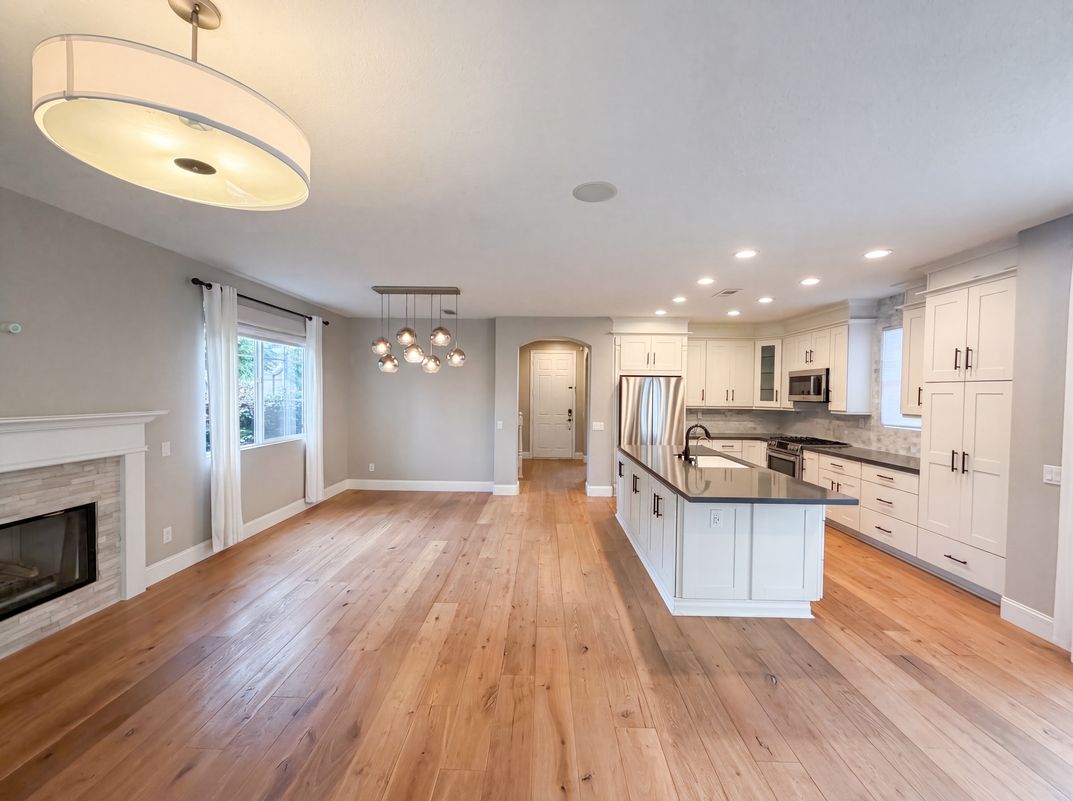 Property photo 2 of 48 Laurelhurst Dr