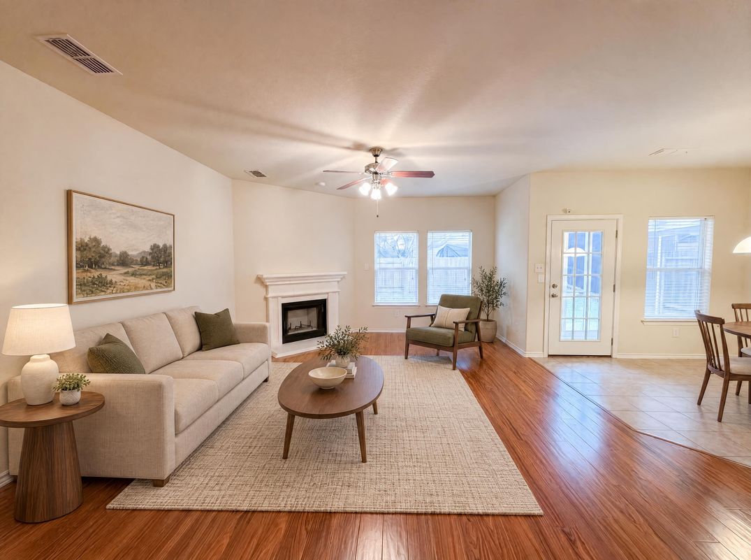 Property photo 3 of 9816 Mullins Crossing Dr