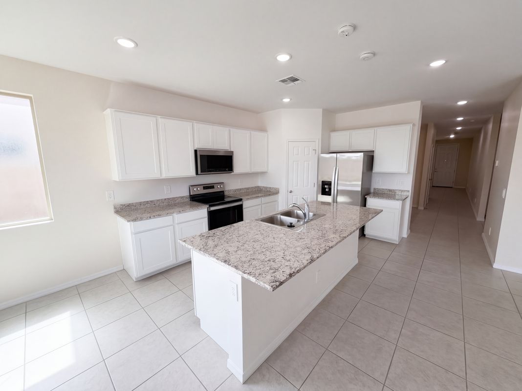 Property photo 2 of 4617 S 108th Ave