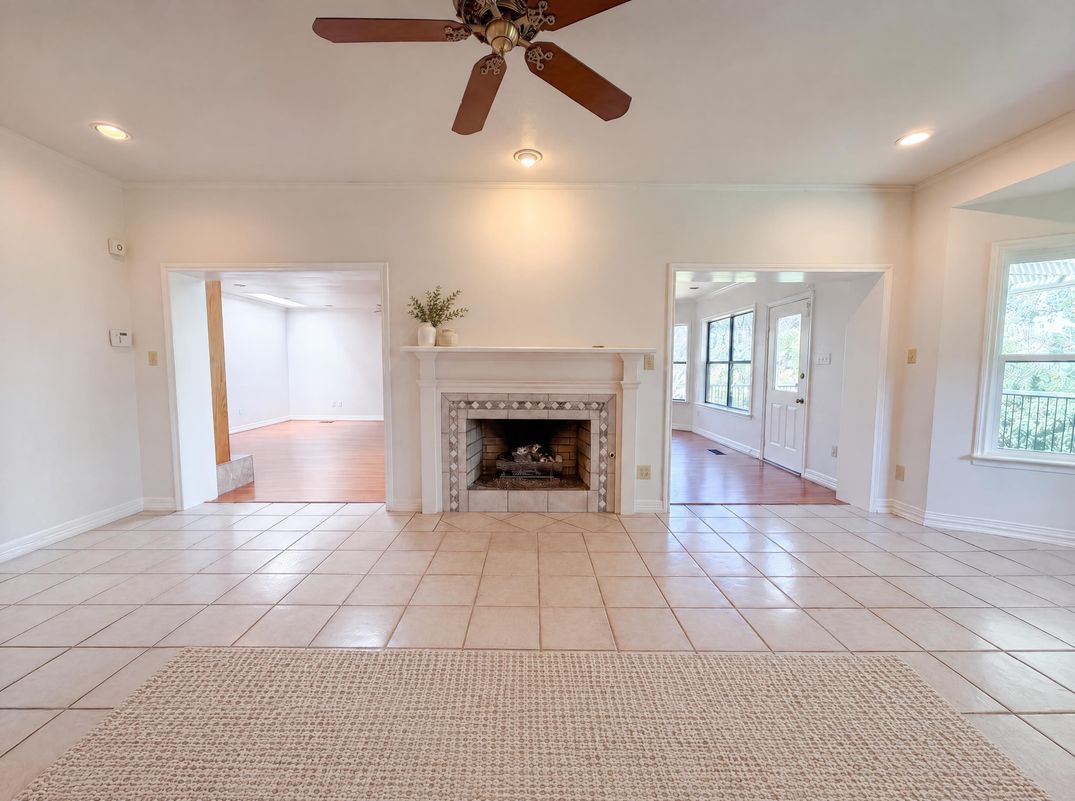 Property photo 3 of 7632 Westwind Dr