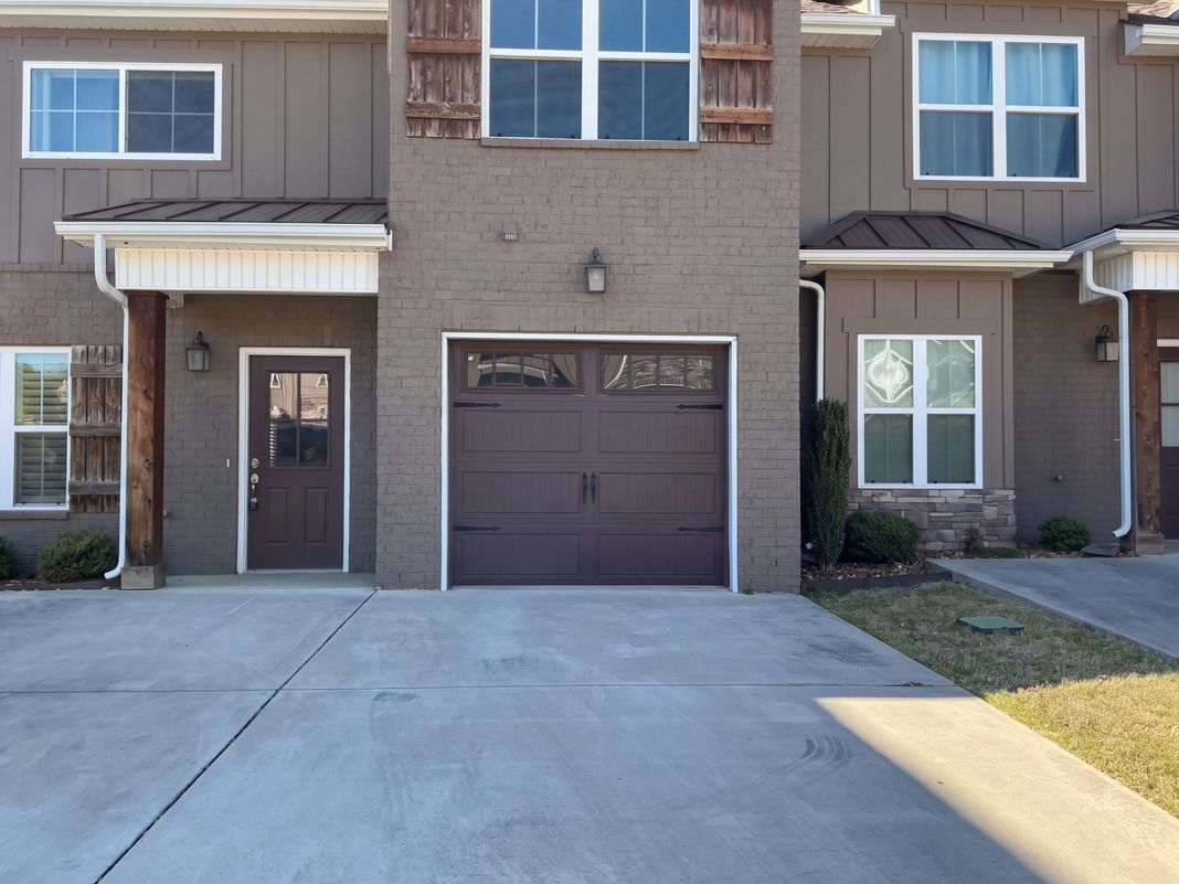 Property photo 1 of 967 Horse Mountain Rd Unit 3B